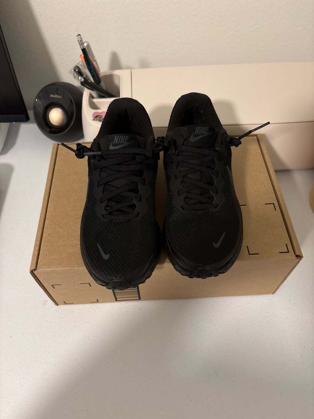 Nike Women's Revolution 8 Road Running Shoes Black HJ8485-002 Size 6.5